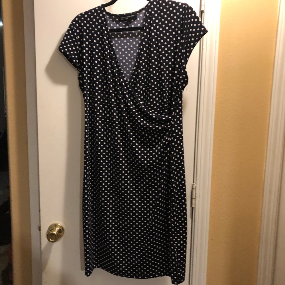 Jones wear New York faux wrap dress large